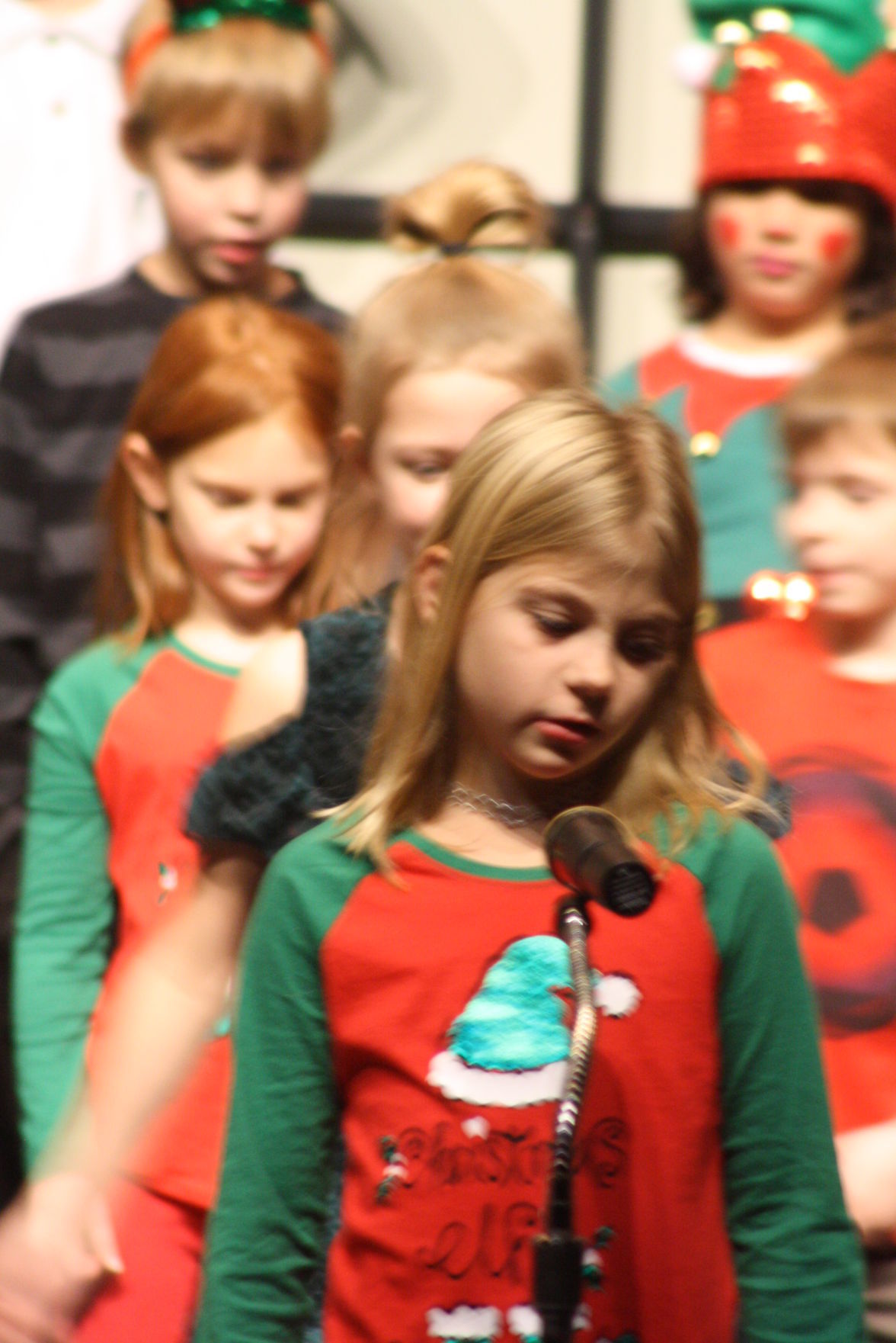 FC 2nd Grade Concert (16).JPG
